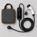 Chargeur portable Type 2 3,5 kW avec son sac de rangement, câble enroulé et connecteur Type 2